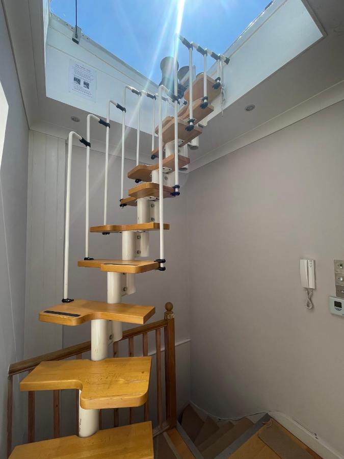Sunny 2 Bedroom, 2 Bathroom Apartment With Roof Terrace Λονδίνο Εξωτερικό φωτογραφία